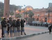 تشديدات أمنية بميدان التحرير تزامنا مع اقتراب بدء برنامج زيارة الرئيس الصينى