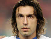 بيرلو وإنييستا يتصارعان على جائزة "الأفضل" فى اليورو