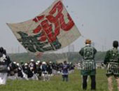 النحلة الدوارة والطيارة الورق فى معرض الألعاب اليابانية بالقاهرة