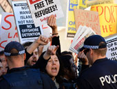 احتجاجات فى أستراليا ضد صفقة لإرسال لاجئين للولايات المتحدة