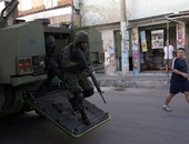 بالصور..الجيش البرازيلى يواصل مداهمة أوكار المخدرات فى أحياء ريو دى جانيرو