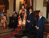 محافظ القاهرة يشارك فى احتفالات عيد القيامة بكنيسة قصر الدوبارة