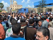 بالصور.. مظاهرة لأهالى كفر الشيخ أمام الاستاد تطالب بإعدام الإخوان