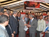 محافظ المنيا يفتتح معرض معدات وآلات المشاريع الصغيرة