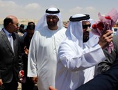 مهاب مميش يصطحب وزير الدولة الإماراتى فى جولة بحرية بقناة السويس الجديدة