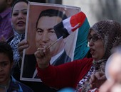 مؤيدو مبارك يتجهون لمستشفى المعادى لمشاركته الاحتفال بعيد تحرير سيناء