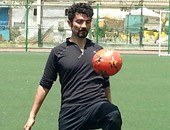 خالد النبوى ينشر صوره أثناء لعب كرة القدم.. ويعلق: "صباح الرياضة"