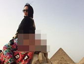 ممثلة الأفلام الإباحية تتخبط فى ردها بشأن تصويرها فيلما فى الأهرامات