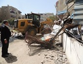 حملات أمنية لإزالة الإشغالات بالضواحى والزهور ببورسعيد