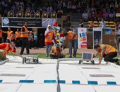 انطلاق أول سباق للسيارات بالطاقة الشمسية صنعها طلاب هندسة القاهرة