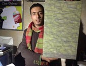 "الحيطة محتاجة تابلوه" مشروع بدأ بـ800 جنيه ويوفر دخلًا لثلاث أسر