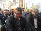 بالصور.. وزير القوى العاملة ومحافظ الشرقية يؤديان صلاة الجمعة بالحسينية