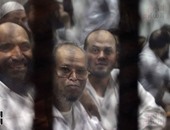 بالصور.. بدء جلسة محاكمة 104 متهمين بقضية "أحداث عنف بولاق أبو العلا"