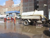 بالصور.. حملة نظافة وإزالة آثار الأمطار وطلاء أسوار المدارس فى كفر الشيخ