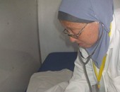 قافلة صحة بنى سويف توقع الكشف على 1153 مريضا فى قرية على زيدان