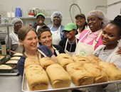 "فرصة تانية".. مخبز أمريكى مخصص لتوظيف النساء بعد السجن