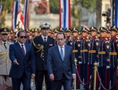 "الرئيس الفرنسى" الأكثر تداولاً على تويتر.. ومغردون: استقبال يليق باسم مصر