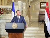 صحيفة فرنسية: هولاند لم يتجاهل حقوق الإنسان خلال زيارته القاهرة