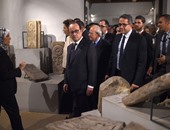 بالصور.. الرئيس الفرنسى يزور المتحف القبطى ويؤكد: مصر بلد الأمن والتسامح