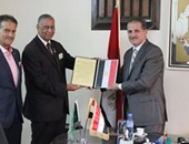 الاتحاد العام للمصريين بالسعودية يكرم رئيس البعثة التعليمية فى الرياض