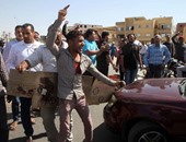توافد أهالى وأصدقاء ضحية "أمين شرطة التجمع" أمام مشرحة زينهم