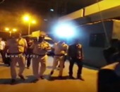 بالفيديو.. لحظة خروج قتيل حادث الرحاب من مشرحة زينهم وسط حراسة الشرطة