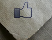 "فيس بوك" تغير من سياستها للسماح بنشر محتوى مختلف