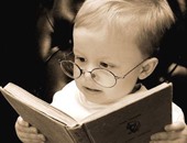 فى اليوم العالمى لكتاب الطفل.. 5 نصائح هتساعدك على تعليم طفلك القراءة 