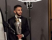 رياض محرز يتوج بجائزة أفضل لاعب فى الدورى الإنجليزي.. رسميا