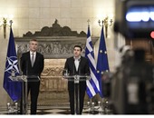 رئيس وزراء اليونان ينتقد موقف تركيا ببحر إيجه خلال لقائه مع أمين عام الناتو