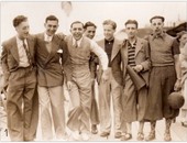 بالصور.. ملابس الرجال 1930 .. الأكتاف المبطنة أكثر ما يميزها
