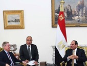 وفد الكونجرس للسيسي: نشجع مجتمع الأعمال الأمريكى على زيادة الاستثمار فى مصر