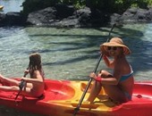 بالفيديو والصور.. شاهد بريتنى سبيرز  تقضى "العطلة" مع أسرتها فى  هاواى