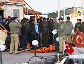 بالصور.. ثلاث عبارات تنقل أول دفعة من المهاجرين من اليونان إلى تركيا
