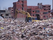بالصور.. القمامة تحاصر مدخل مدينة المحلة قبل يوم من زيارة محلب للمدينة