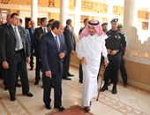 السيسى يزور السعودية.. والملك سلمان يصطحبه فى جولة بـ"قصر العوجا"