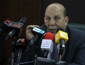 وزير التنمية المحلية يعتبر قناة السويس بداية إعادة توزيع خارطة السكان