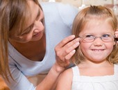 الأطفال عرضة لضعف البصر.. إليك 8 نصائح لتقوية صحة العين