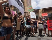 بالصور.. "عاهرات" إسرائيل يتظاهرن ضد "التحرش" فى القدس