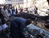 بالصور.. أصحاب المحلات المحترقة بكوم أمبو يحاولون إنقاذ بضائعهم