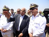 محافظ القاهرة ووزير الرى يقودان أكبر حملة لإزالة التعديات بكورنيش حلوان