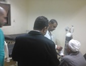 محافظ الأقصر يجتمع بمدير مستشفى القرنة ليلا للتشديد على النوبتجيات