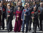 السيسى يشارك بوتين فى وضع إكليل من الزهور على قبر الجندى المجهول