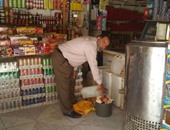 حملة صحية بالمنصورة تحرر 15 محضرا وتعدم كميات من الأغذية
