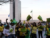 بالصور.. برازيليون يحتفلون بعزل رئيسة البلاد ديلما روسيف