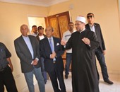محافظ أسوان ووزير الأوقاف يتفقدان مشروعات الإسكان بمدينة الصداقة