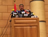 وزير الطيران المدنى يصل مطار شرم الشيخ لاستقبال فوج سياحى ألمانى