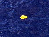 فرق البحث تحدد موقع الصندوقين الأسودين للطائرة المنكوبة على عمق 2.5 كيلو متر أسفل مياه البحر المتوسط..والقوات البحرية ترافق النيابة العامة فى موقع الحادث وترسل عينات من حطام الطائرة لتحليلها