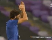 بالفيديو.. حسام غالى يتبادل "التحية والتصفيق" مع جمهور الأهلى قبل ودية روما