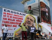 الأتراك يجمعون توقيعات لمحاكمة أردوغان كمجرم حرب فى سوريا